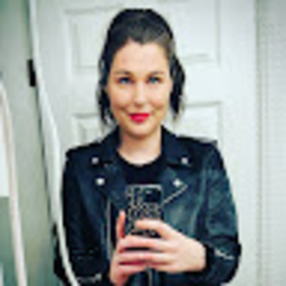 Meet your Posher, Rhea - Picture 1 of 1